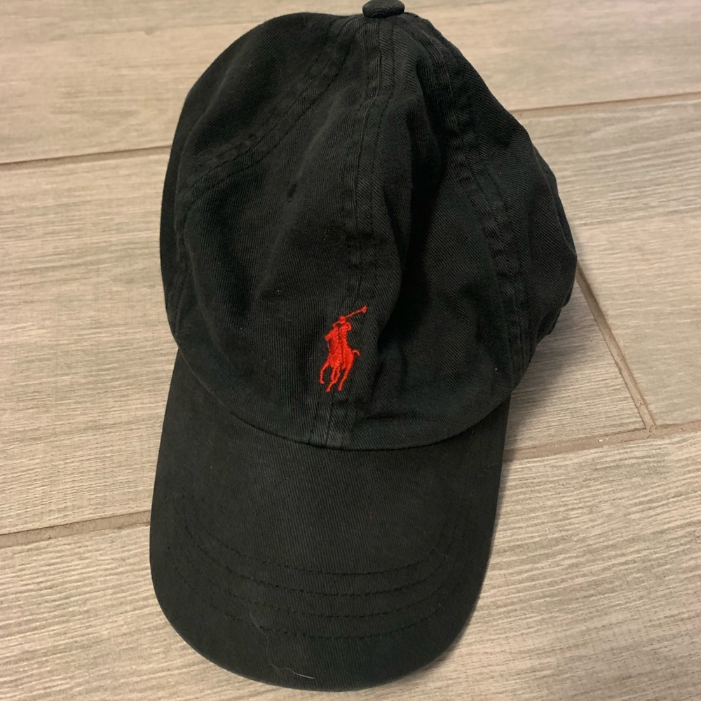 Polo with leather straps